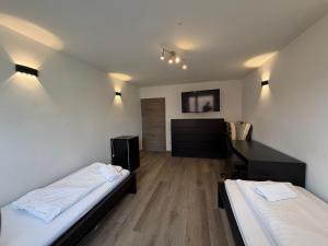 Modernes Apartment - Küche & Balkon - Top Lage - zentral KL - 6 Gäste