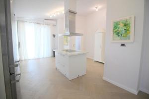 Mateos Luxury Penthouse