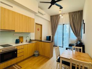 The Luxe & Colony KLCC By LuxeHub