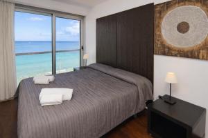 279 Blau Blue 1 by Mallorca Charme