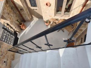 ARETOUSA Private Village Suite