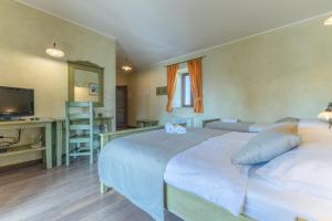 Villa Christina with Pool, Jacuzzi and Sauna