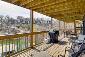 Private Dock and Theater Room Lake Ozark Luxury