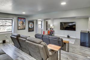 Private Dock and Theater Room Lake Ozark Luxury