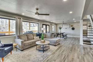 Private Dock and Theater Room Lake Ozark Luxury