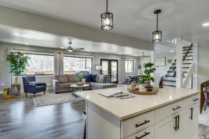 Private Dock and Theater Room Lake Ozark Luxury