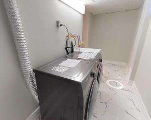 2BR in the Heart of Little Italy
