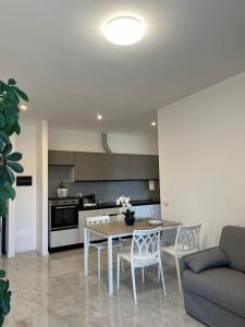 Villa Ibra - Rho Fiera & Milano, Garden & Parking