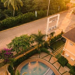 2BR Camella Condo Room with Pool, Gym, and Playground
