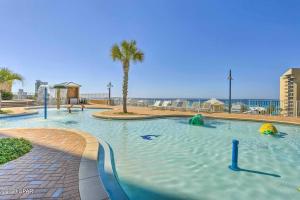 Blue Serenity at Laketown Wharf