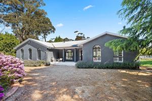 Southern Highlands Villa, Spacious, Gardens, Pool