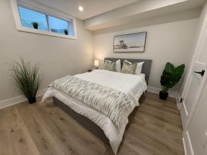 Stylish 1BR in Queen West