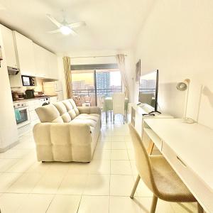 Paradise Sunshine Studio