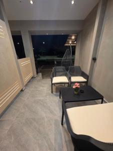 Sophia seaview suites & restaurant