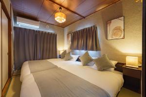 1 stop from Nagoya 3 beds and 2 bedrooms Sleeps 6