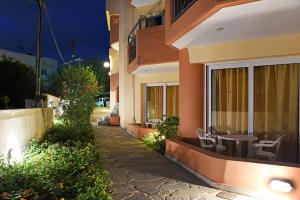 Iolkos Hotel Apartments Chania Greece