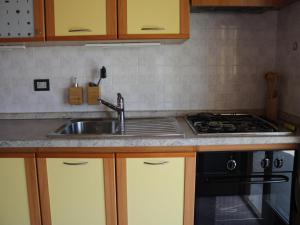 Charming Apartment with Pool near Lazise Ideal for Families
