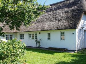 7 person holiday home in Bredebro-By Traum