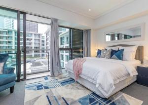 Comfortable & Cozy - Newly Furnished Quays Share Save