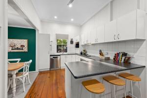 Serendipity - by the CBD, Garden Parks and Glennie