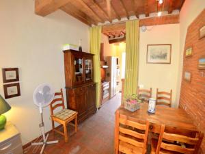 Lucca Central Garden Cottage