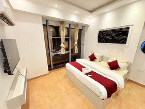 SPECTRUM METRO MALL NOIDA SECTOR 75 NEAR MEDANTA HOSPITAL Sector 50