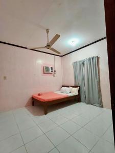 Hibiscus Dive Inn