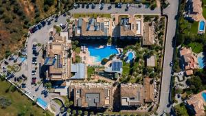VPlaza Private Garage,Balcony&Pool View Flat