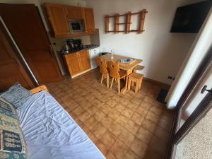 Appartement pratique proche du centre - 4 pers. - FR-1-676-253