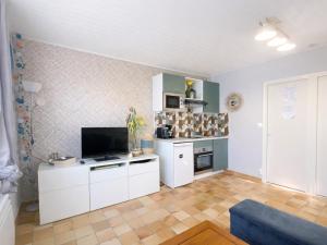 Appartement rénové 1er étage, proche plage et commerces, La Tranche sur Mer - FR-1-22-334