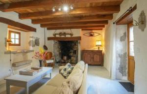 Gorgeous Home In Sauliac-Sur-Célé With Wifi