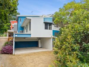 Blue Heaven by Discover Stradbroke