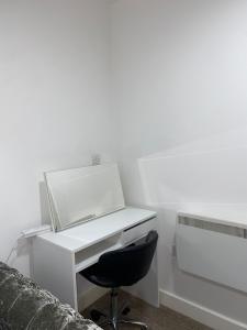 Stylish 2 bed in prime location with Free Parking