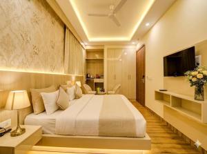 Grand Rosewood Suites inns Near Delhi International Airport