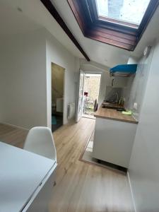 Belle F2 centre ville Massy avec jardin