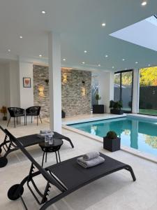 Sublime LOFT PISCINE Intérieure VERSAILLES