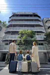 801Room,Sky Tower 12 minutes walk Sensoji Temple 15 minutes walk New Apartment 50 m2 direct access to Haneda Airport