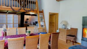 Altes Landhaus Oste, 3 Wohnungen mit Kamin, Pool, Strand & Meer