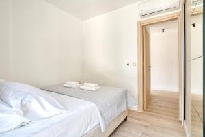 Cozy Dobrota Apartment by MN Property