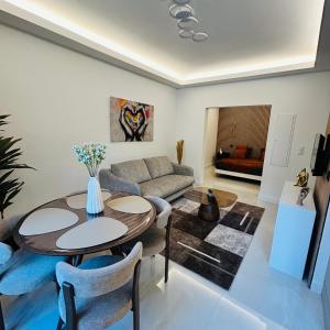Luxury appartement-Cœur de ville de Cannes-2 mns Palais du festival et Croisette
