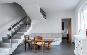 Beautiful Home In Siskovci