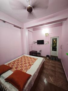 Sri bagavan lodge room stay