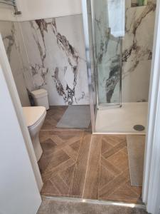 2 bed 2 bath, putney, 6 min walk,tube