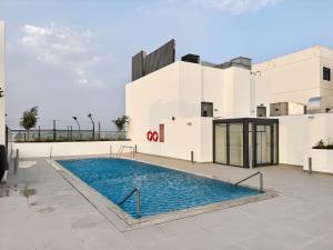 FIRST CLASS 1BR Vibrant Modern Living