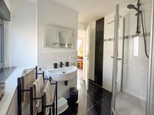 Gemütliche Ferienwohnung mit 2 Schlafzimmern, Fitness & Bestlage