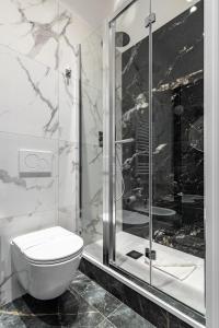 Zara Rooms