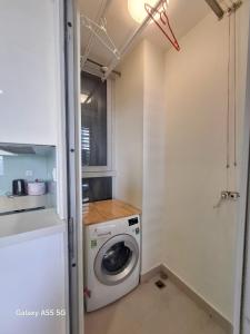 Vinhomes Central Park- Landmark 2 BR apartment