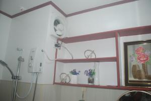 Charm Condo Just Steps from Enchanted Kingdom Sargas