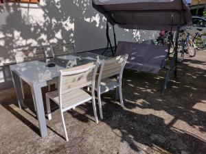 Studio 200 meters from the sea with garden