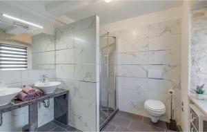 Gorgeous Home In Rovinjsko Selo With Wifi
